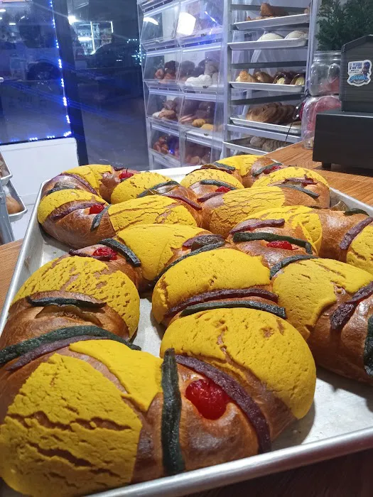 Panaderia Carmelita Picture 4