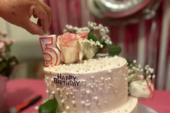 Babyu2019s Cake