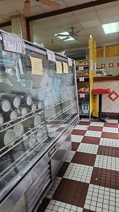 Max Bakery & Restaurant Picture 6