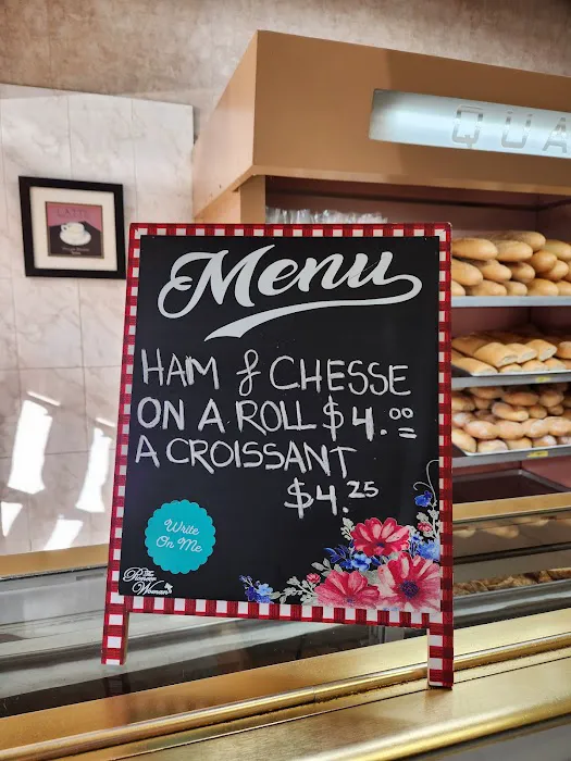 Buzzanca's Bakery & Cafe Picture 9