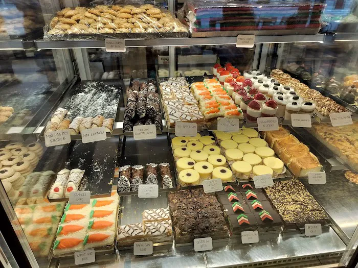 Lulu's Bakery Picture 3