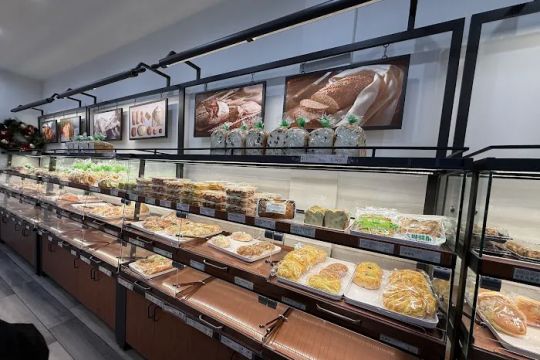 Fay Da Bakery