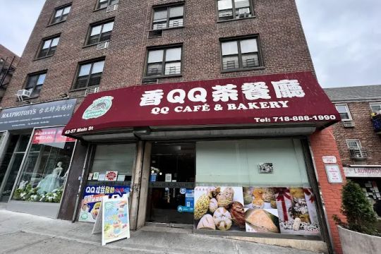 QQ Cafu00e9 & Bakery