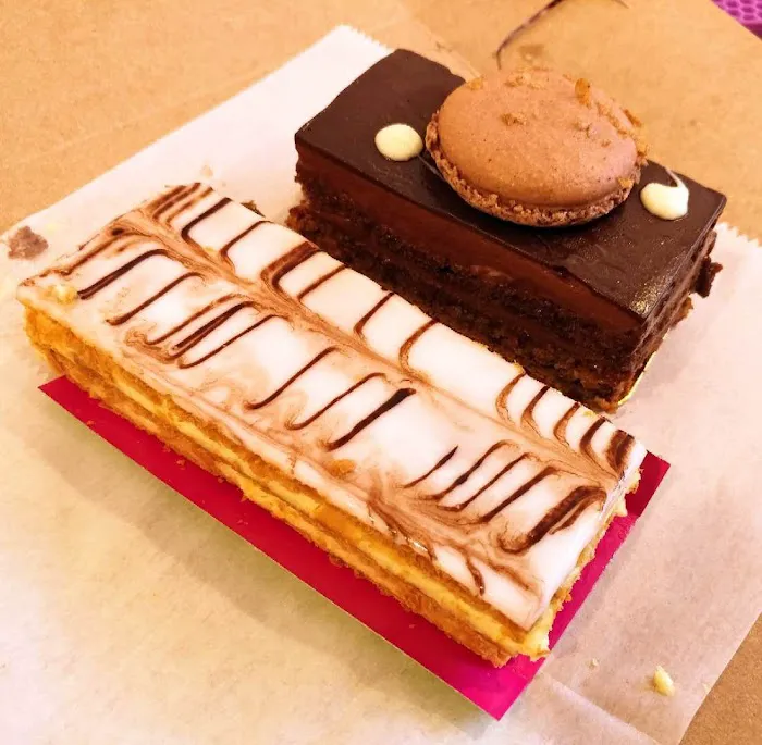 L'Algeroise French pâtisserie Picture 2