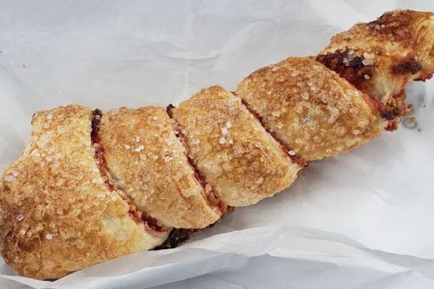 Elegante Pastry Shop