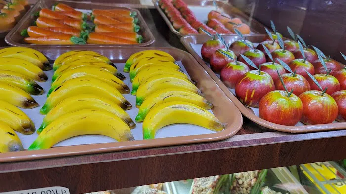 Elegante Pastry Shop Picture 9