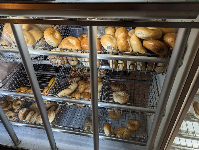 Bagels & Beyond Picture 1