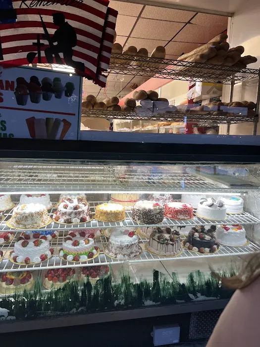 People's Bakery Pastry Shop Picture 8
