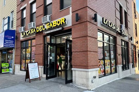 La Casa del Sabor Bakery Restaurant