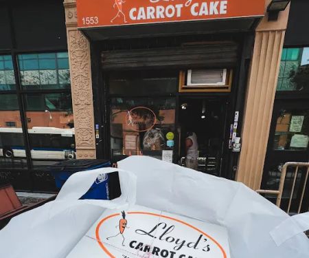 Lloyds Carrot Cake Cafe LLC