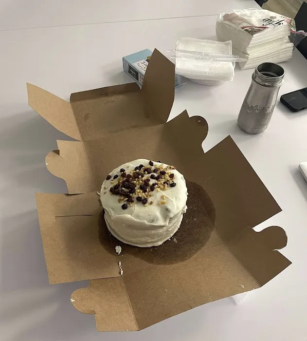 Lloyds Carrot Cake Cafe LLC Picture 8