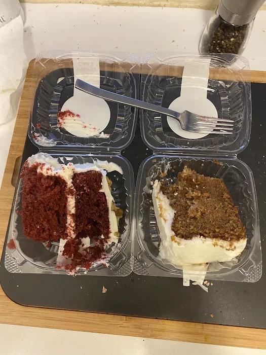 Lloyds Carrot Cake Cafe LLC Picture 10