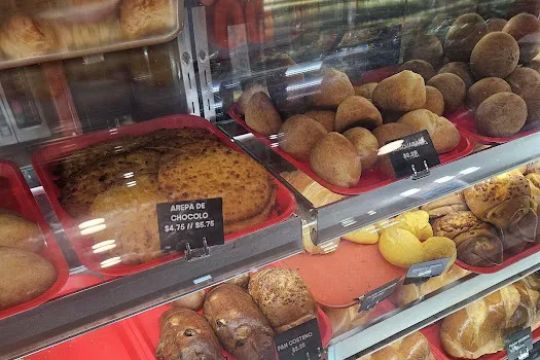PARCEROS BAKERY II