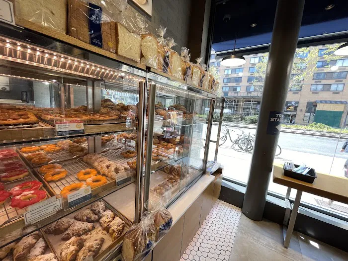 Paris Baguette Picture 1