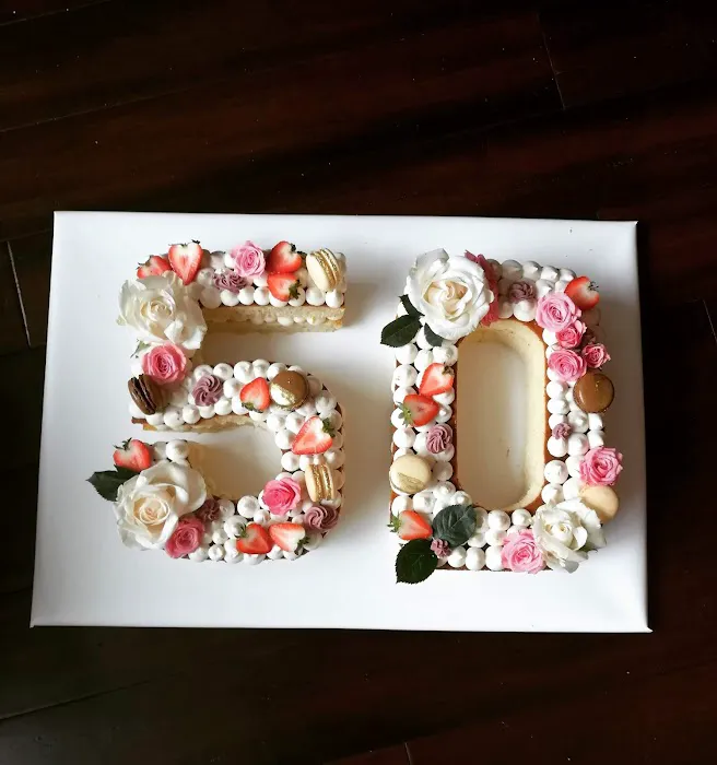 Snooky's Custom Cakes Picture 6