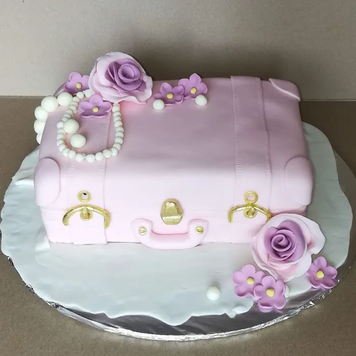 Snooky's Custom Cakes Picture 7
