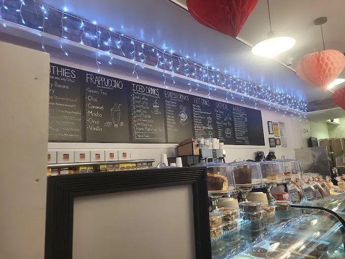 Good Eats BakeShop Picture 3