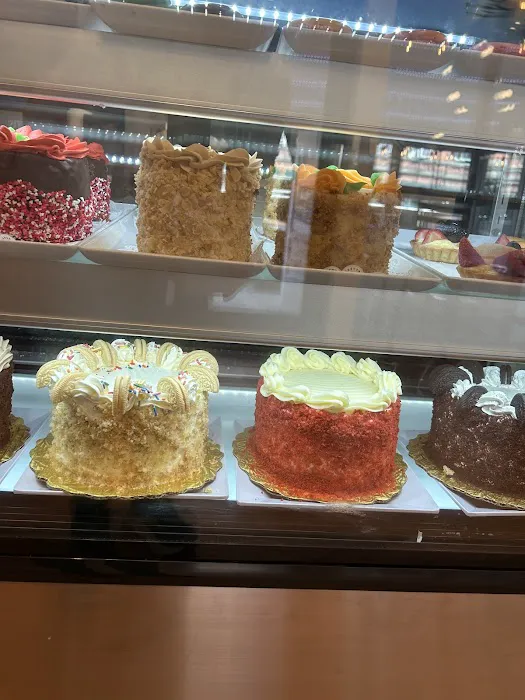 Good Eats BakeShop Picture 2