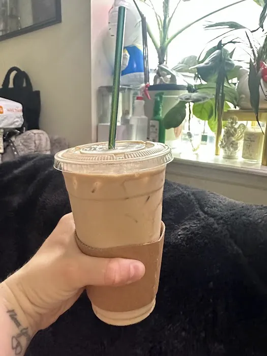 Good Eats BakeShop Picture 10