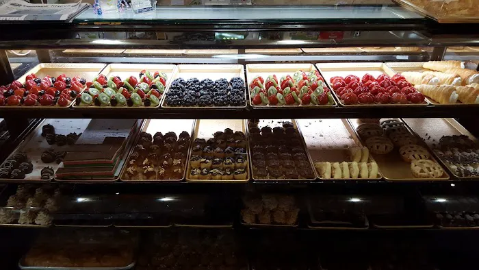 Elite Pastries Cafe Picture 1