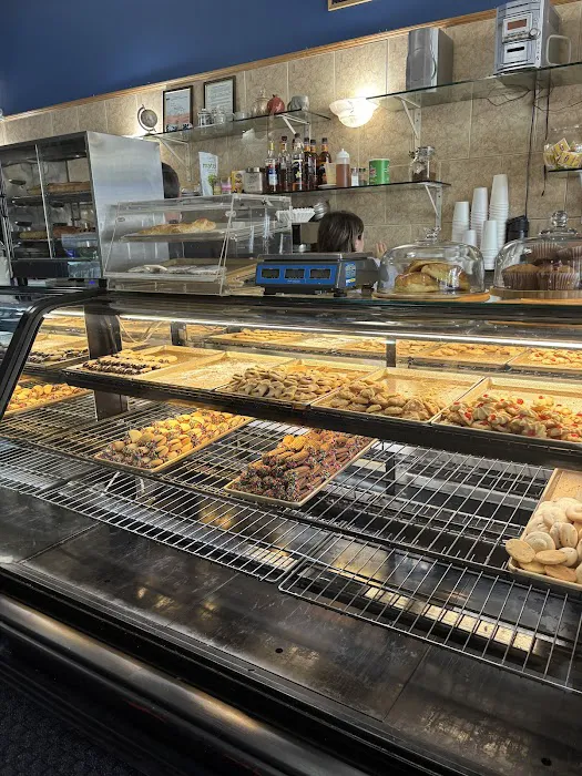 Elite Pastries Cafe Picture 2