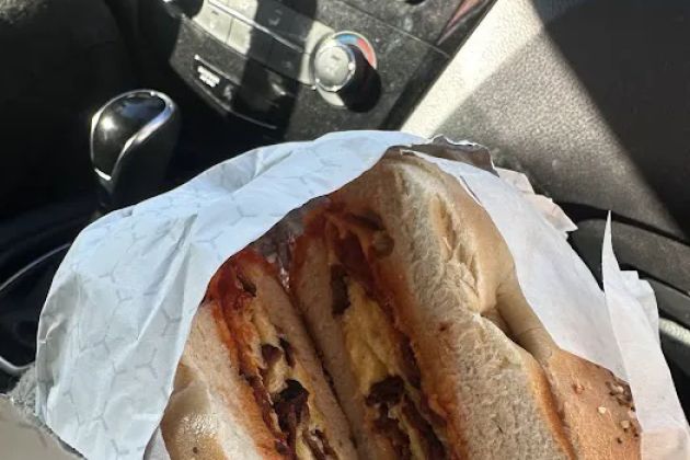 Bayside Bagels and Deli