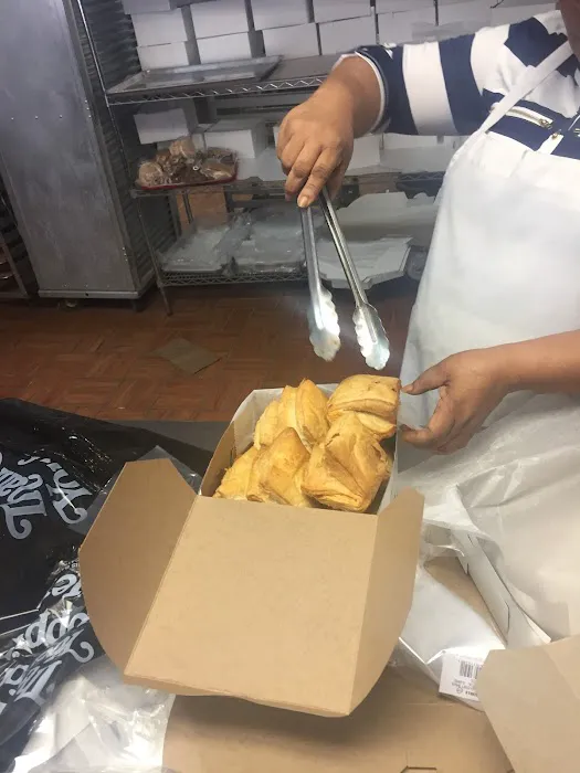 Le Bon Pate Bakery Halal Inc. Picture 3