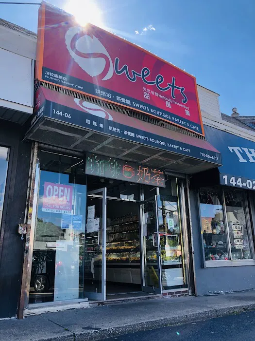 Sweets Bakery Cafe Picture 1