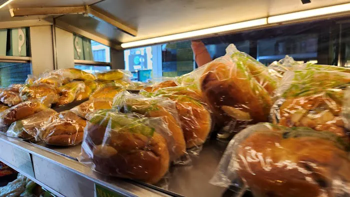 Maxin Bakery Picture 3