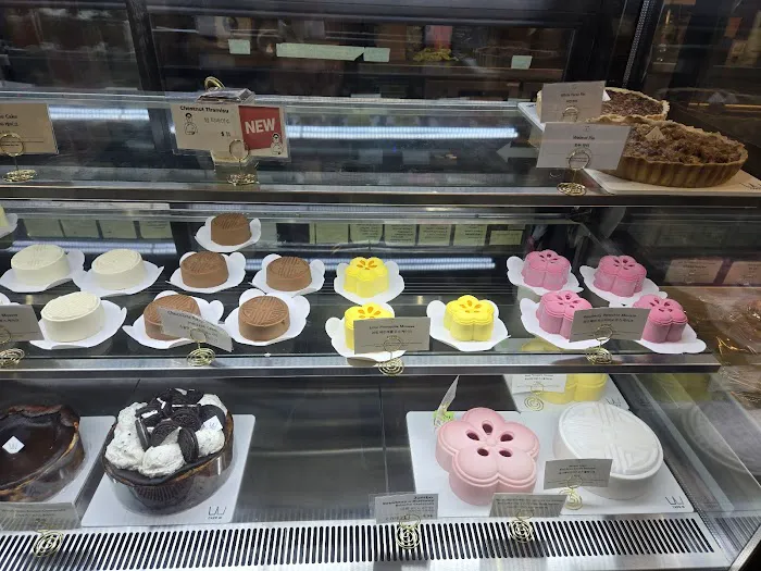 Cafe W & Bakery / Dessert Picture 3