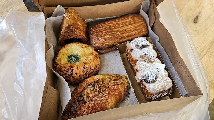 Cafe W & Bakery / Dessert Picture 6