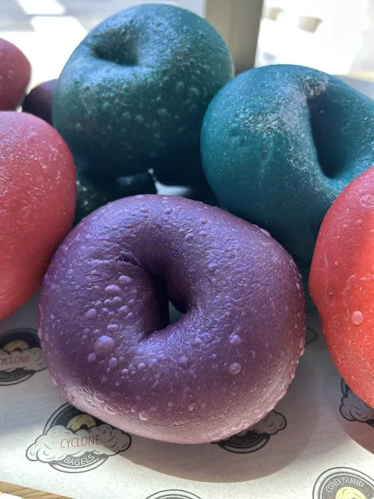 Cyclone Bagels Picture 4