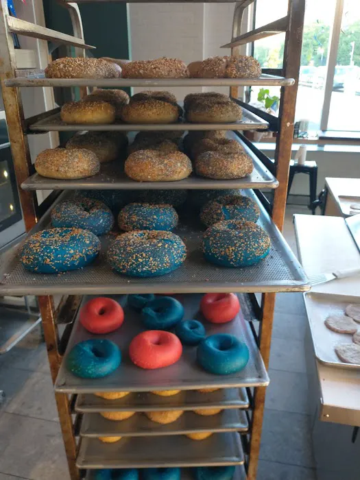 Cyclone Bagels Picture 5