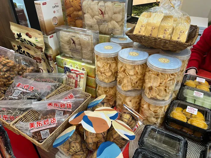 Sally’s Kuih Bahulu - Specialty Dessert, Southeast Asian, Malaysian, Singaporean Cakes and Cookies Picture 3