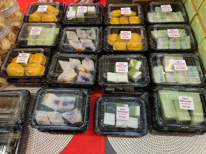 Sally’s Kuih Bahulu - Specialty Dessert, Southeast Asian, Malaysian, Singaporean Cakes and Cookies Picture 6