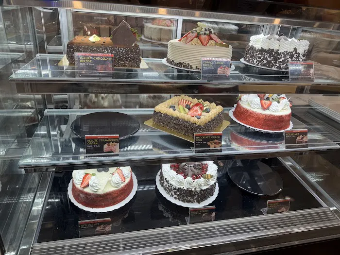 85°C Bakery Cafe - Flushing Picture 6