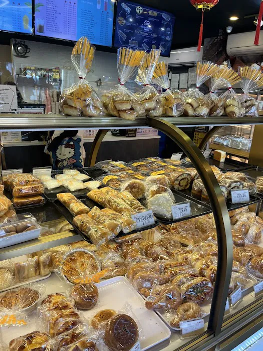 Rainbow Bakery Picture 6