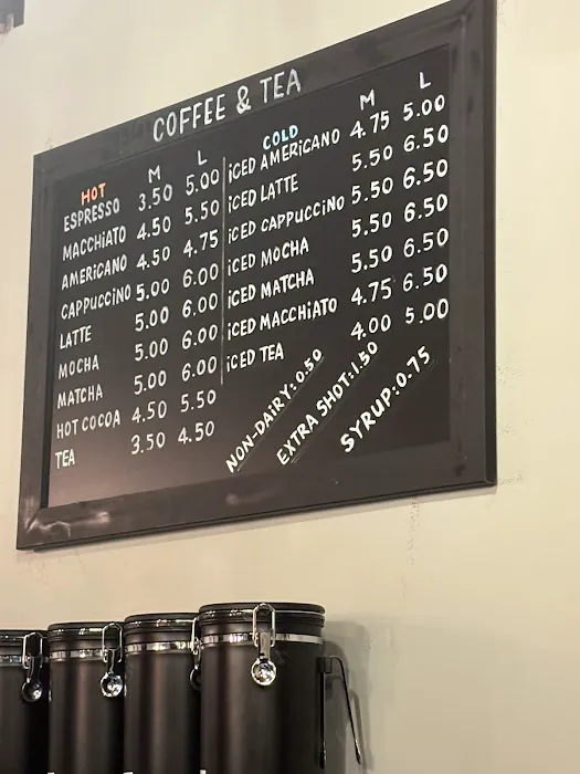 LITTLE SHARK Picture 9