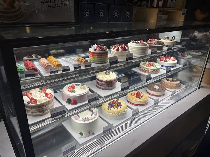 Paris Baguette Picture 1