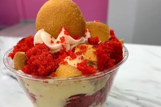 Sweet Treats Delight Bakery