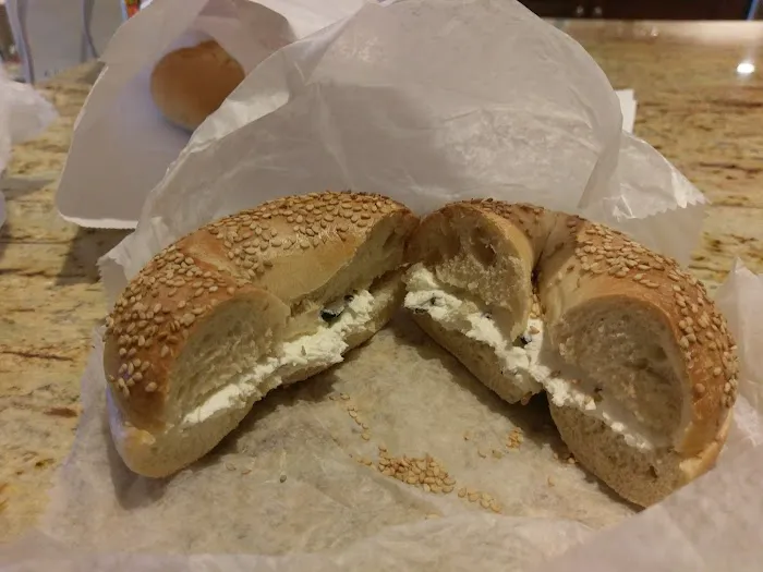 Bagel Club Picture 3