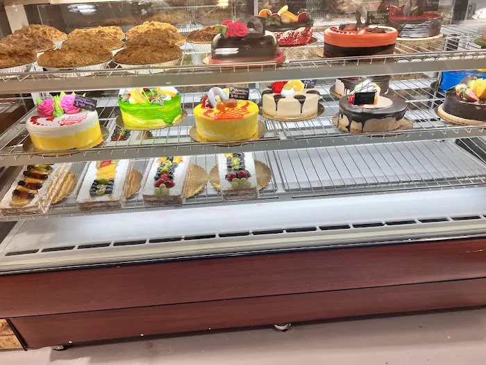 Sara's Bake Shop Picture 2