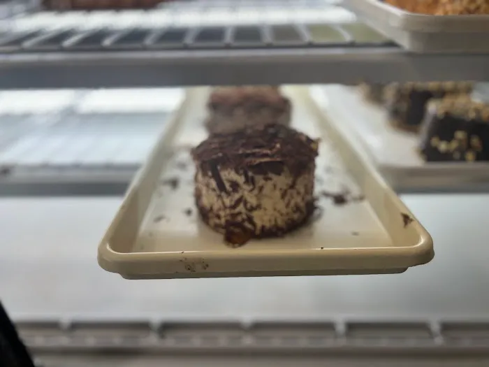 Sara's Bake Shop Picture 7