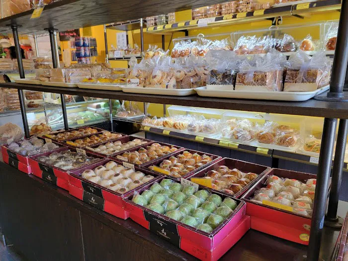 Red Lotus Bakery Picture 2