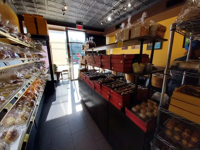 Red Lotus Bakery Picture 8
