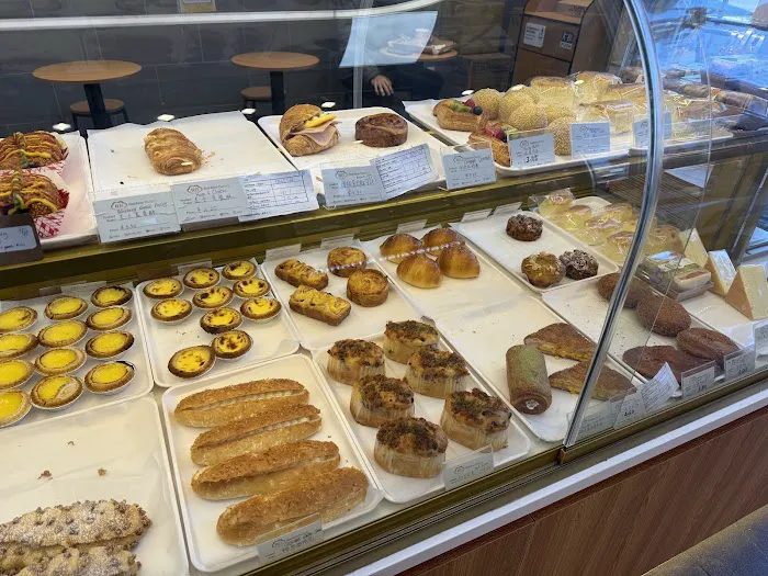Chateraise & Donuts Picture 3
