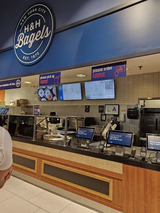 H&H Bagels Picture 1