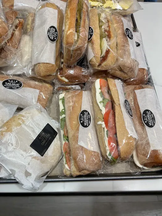 NOIR Bakery & Cafe Picture 4