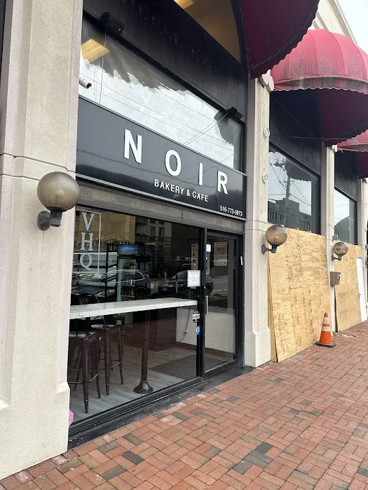 NOIR Bakery & Cafe Picture 6