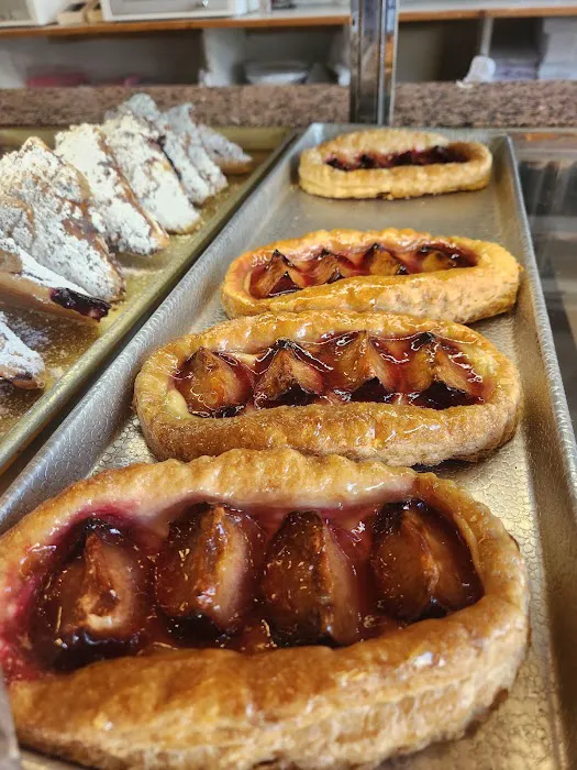 Tulip Bake Shop Picture 9